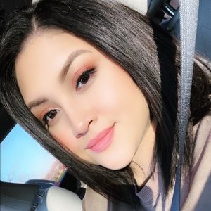 Meet your Posher, Cynthia